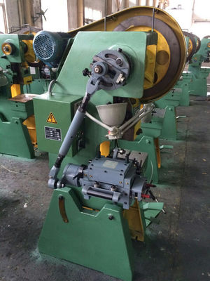 Ενεργοποιημένη τροφοδοσία κυλινδρικής με οθόνη αφής PLC ικανή να τροφοδοτεί με ακρίβεια μέρη διαμέτρου 20 mm για την κατασκευή φαρμάκων